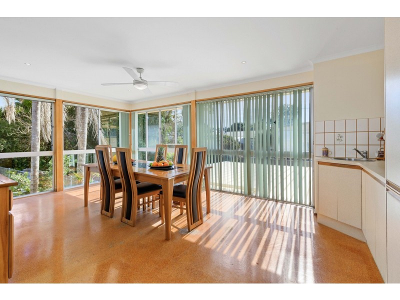 89 Kamarin Street, Manly West QLD 4179