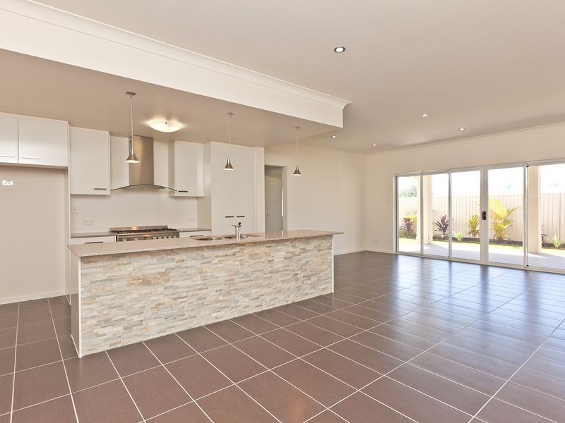 10 Tarvin Close, Wellington Point QLD 4160