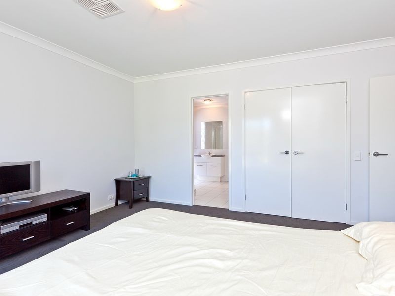 12 Tindappah Drive, Thornlands QLD 4164