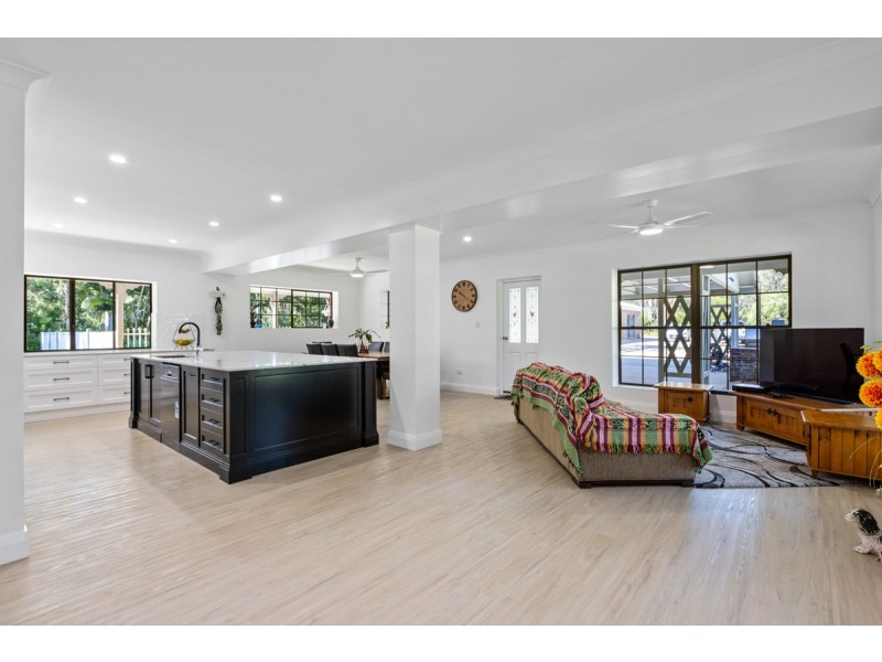 278 Avalon Road, Sheldon QLD 4157