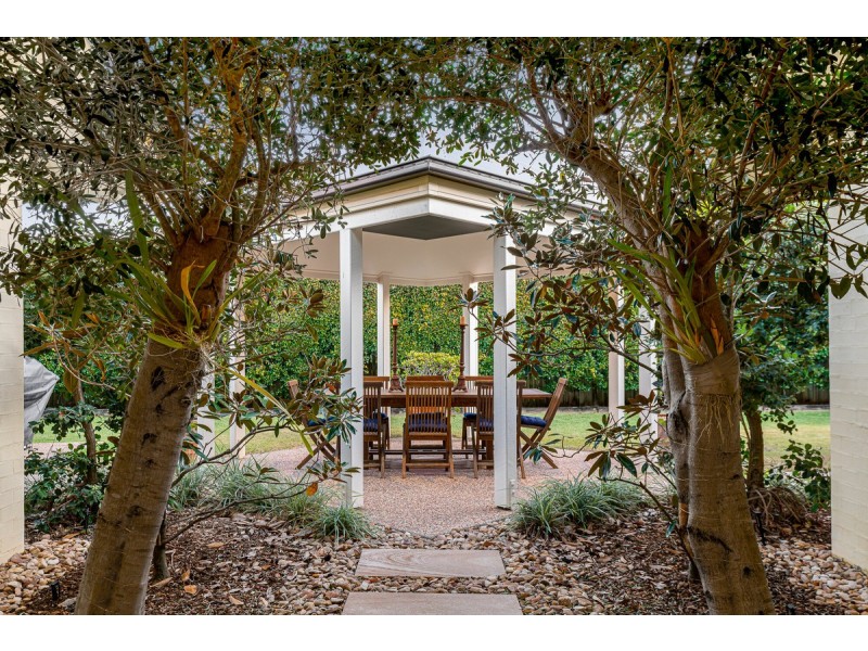 72 Sinnamon Road, Sinnamon Park QLD 4073