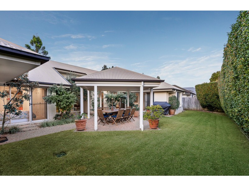 72 Sinnamon Road, Sinnamon Park QLD 4073