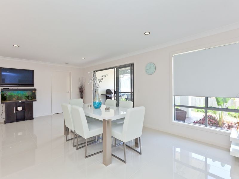 44 Ronnie Street, Cleveland QLD 4163