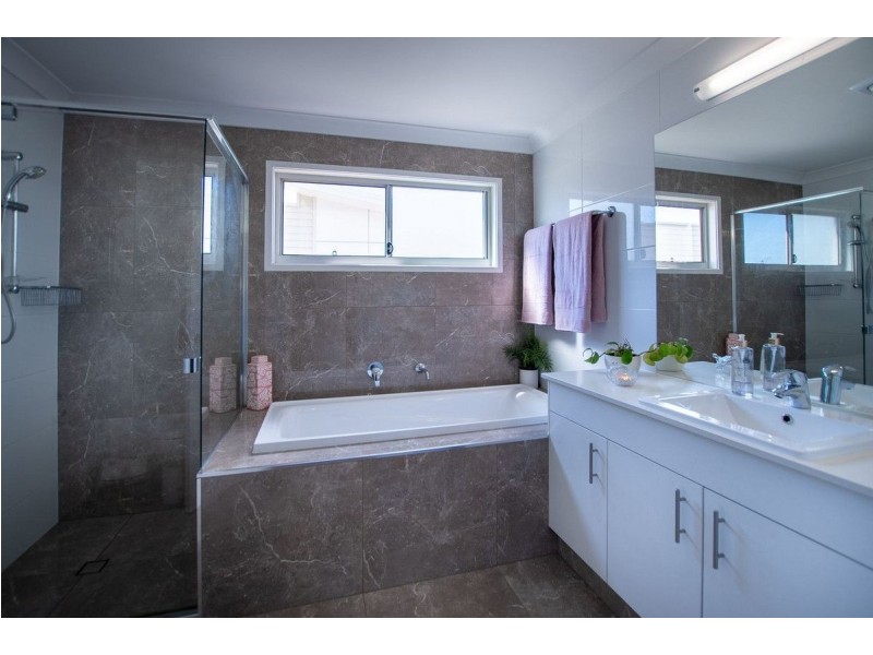 6/18 Bainbridge Street, Ormiston QLD 4160