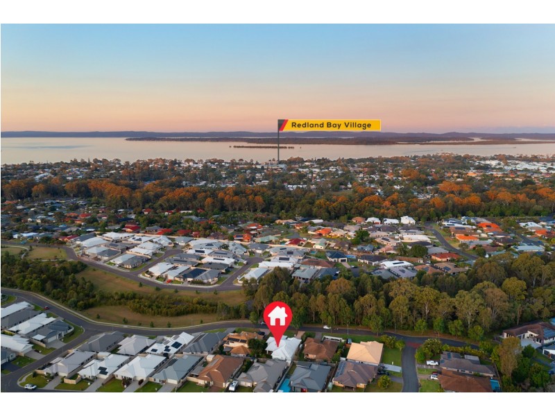 12 Gloria Parade, Redland Bay QLD 4165