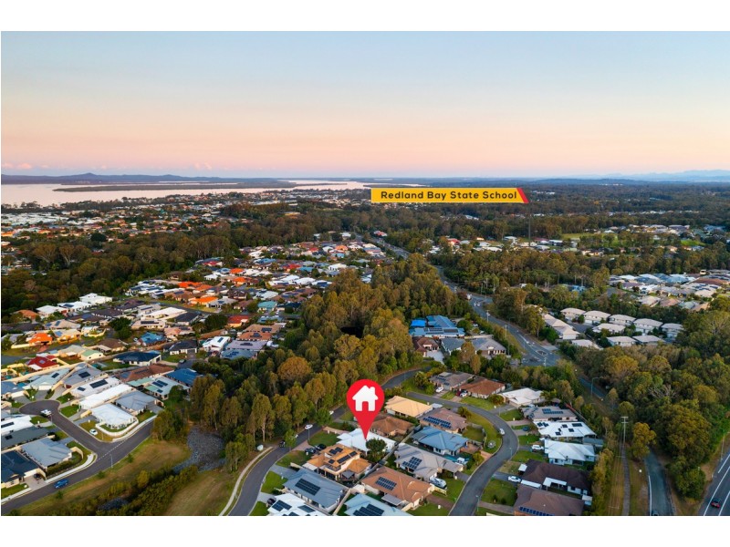 12 Gloria Parade, Redland Bay QLD 4165