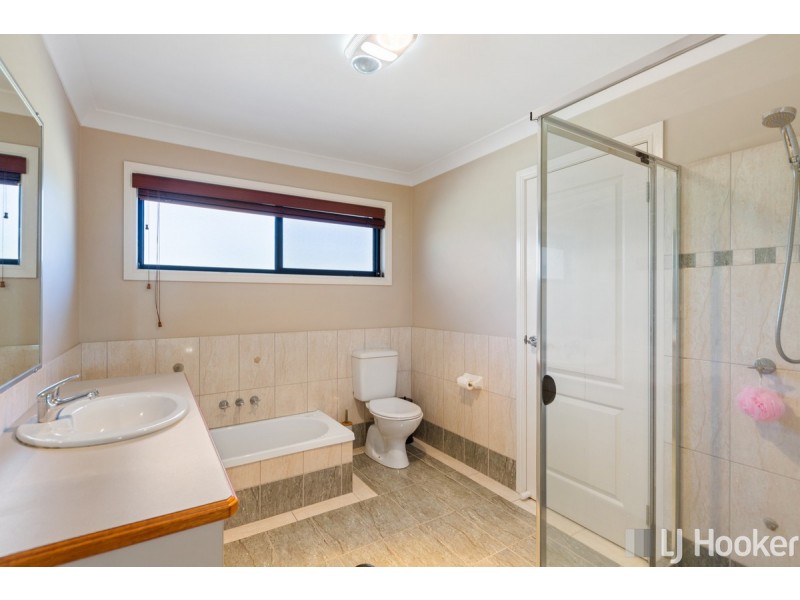 4 Stormlily Court, Victoria Point QLD 4165