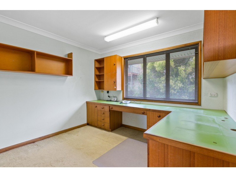 4 Barron Street, Victoria Point QLD 4165