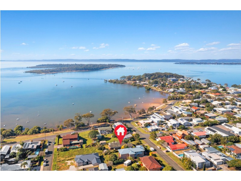 4 Barron Street, Victoria Point QLD 4165