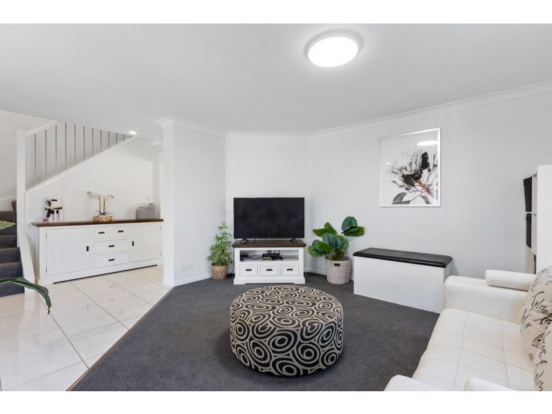 7 Lizard Place, Redland Bay QLD 4165