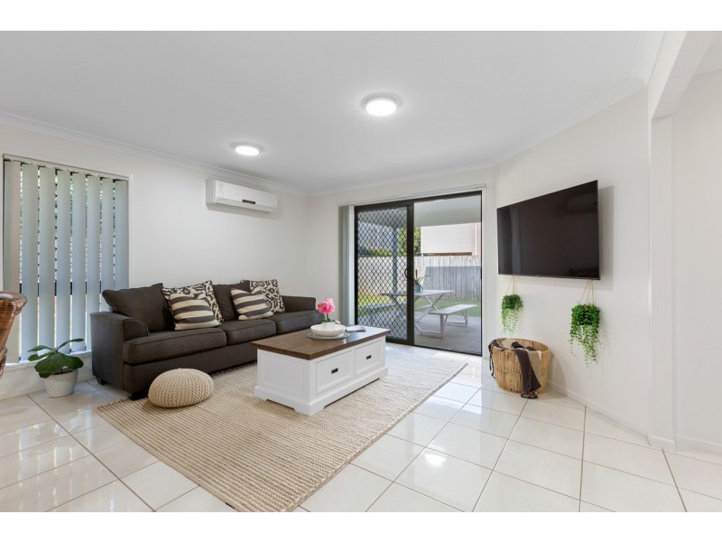 7 Lizard Place, Redland Bay QLD 4165