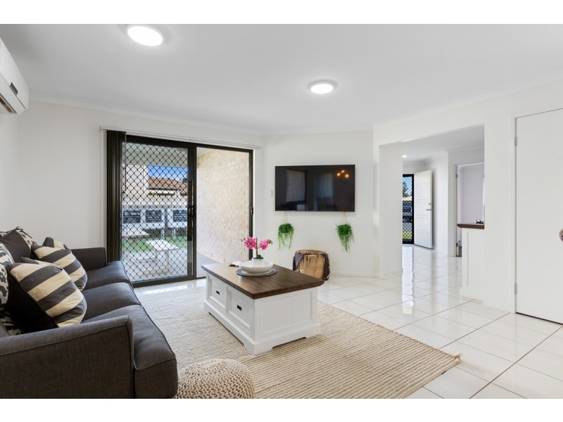 7 Lizard Place, Redland Bay QLD 4165