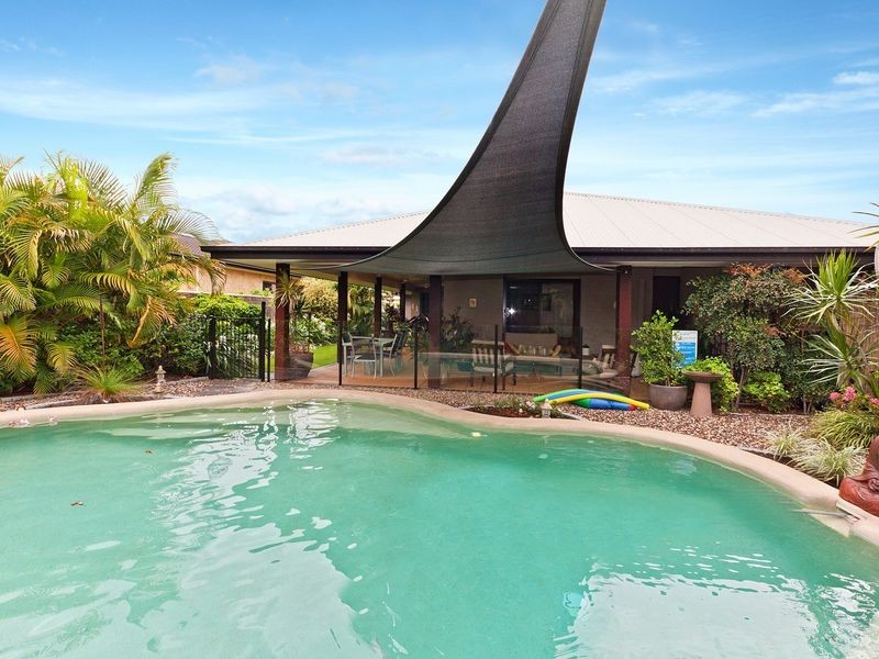 67 Seaholly Crescent, Victoria Point QLD 4165