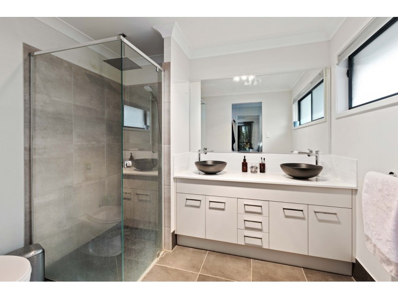 12 Annette Street, Logan Reserve QLD 4133