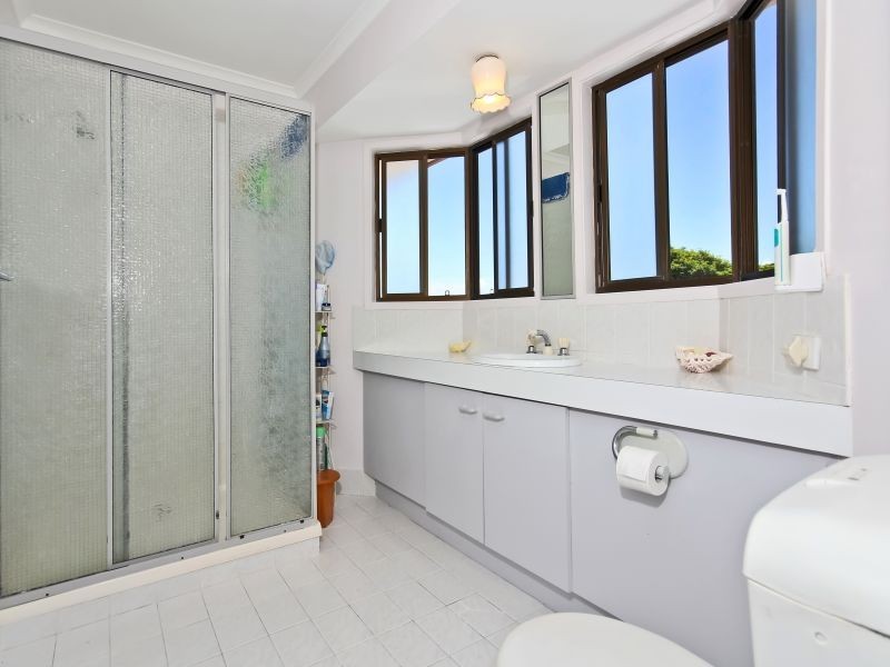 352 Bloomfield Street, Cleveland QLD 4163