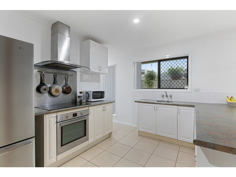 7 Marine Street, Redland Bay QLD 4165