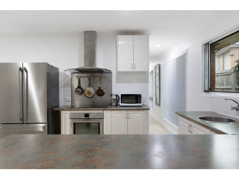 7 Marine Street, Redland Bay QLD 4165