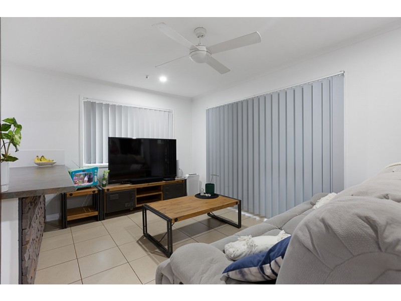 7 Marine Street, Redland Bay QLD 4165