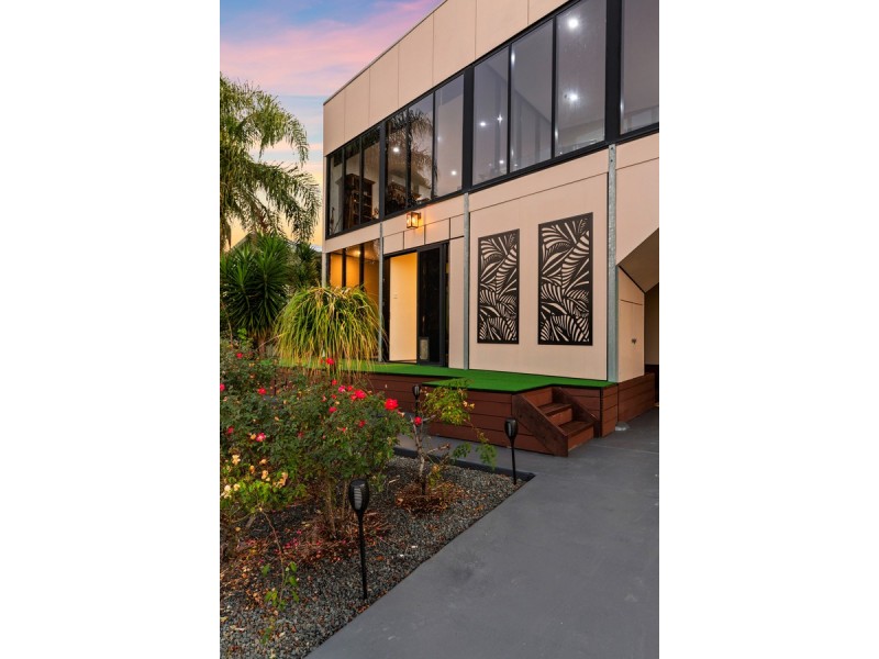 5 Schooner Street, Russell Island QLD 4184
