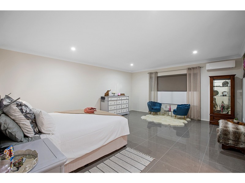 5 Schooner Street, Russell Island QLD 4184