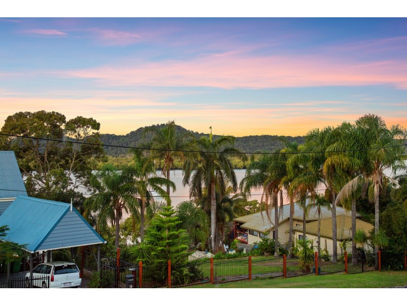 5 Schooner Street, Russell Island QLD 4184