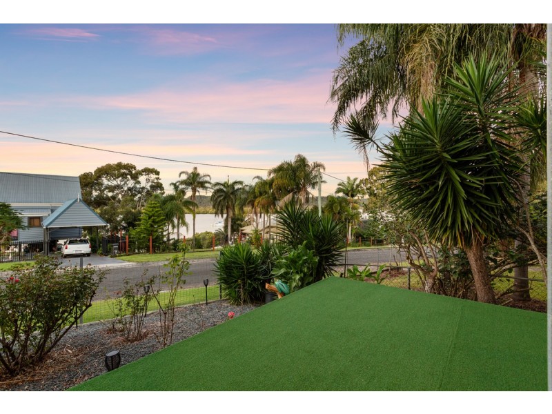 5 Schooner Street, Russell Island QLD 4184