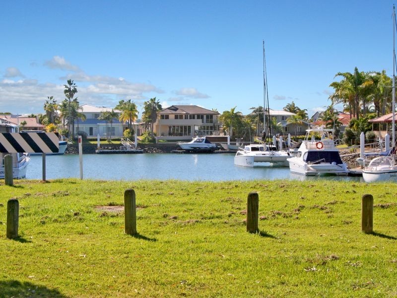 40 Anchorage Drive, Raby Bay QLD 4163