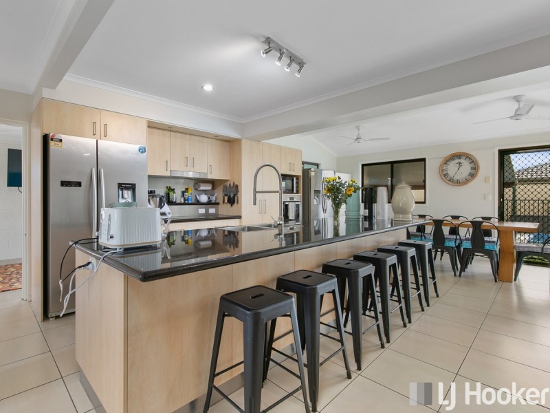 65 School Road, Wynnum West QLD 4178