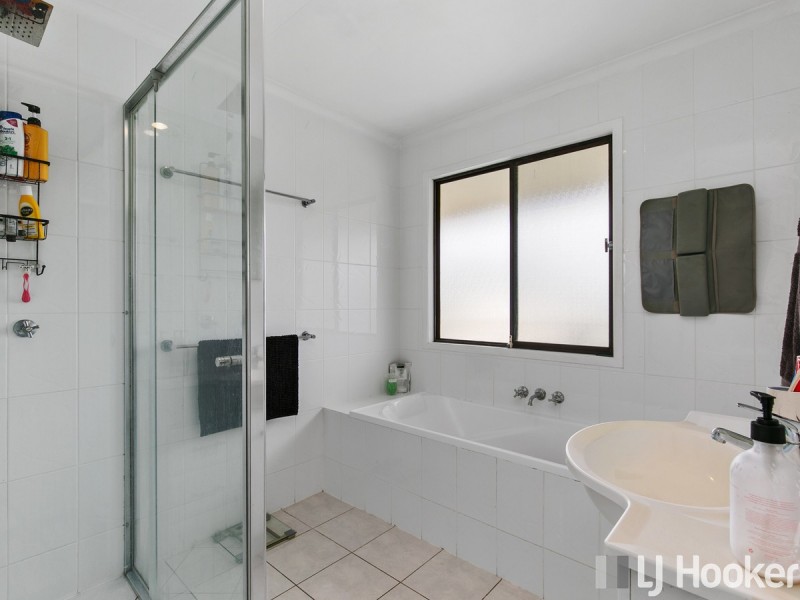 65 School Road, Wynnum West QLD 4178