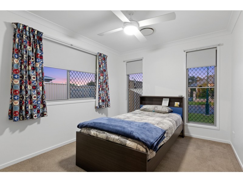 18 Willis Close, Redland Bay QLD 4165