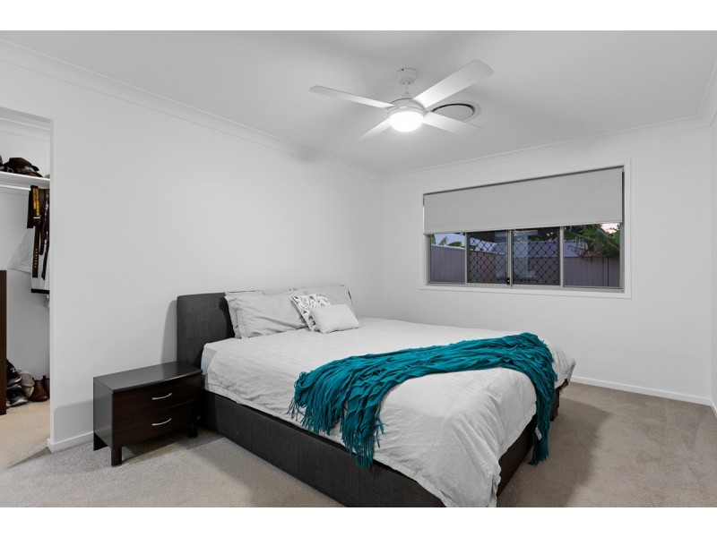 18 Willis Close, Redland Bay QLD 4165