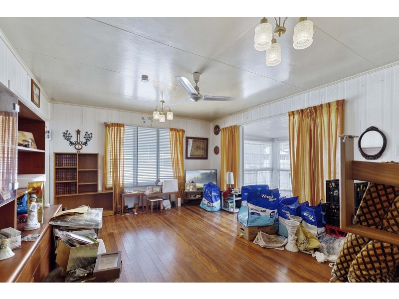 63 Sandy Camp Road, Wynnum North QLD 4178