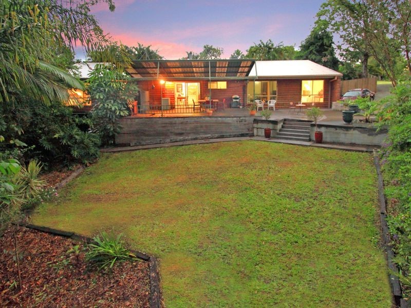 8 Azalea Street, Redland Bay QLD 4165