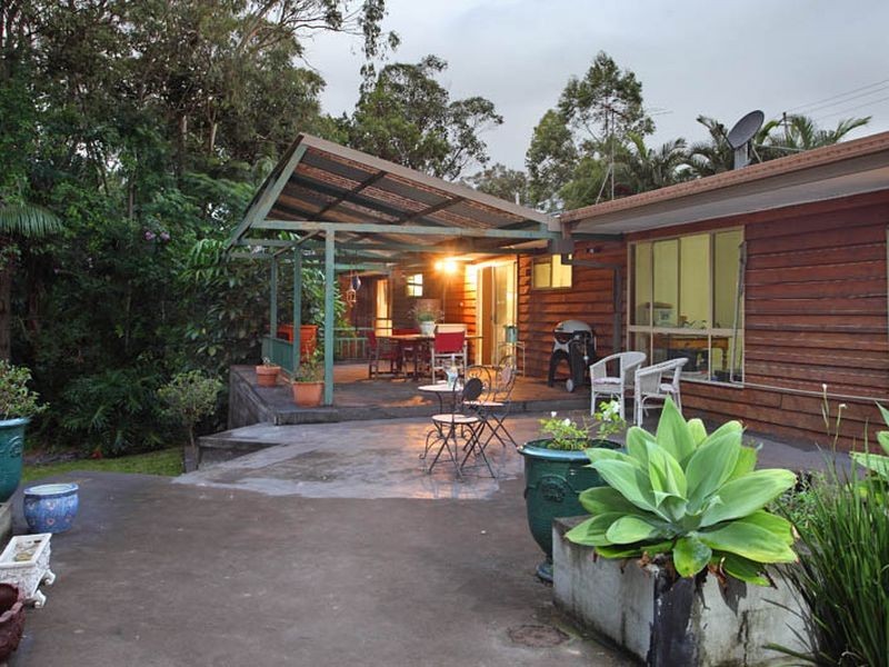 8 Azalea Street, Redland Bay QLD 4165