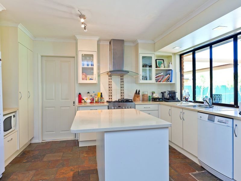 76 Moselle Drive, Thornlands QLD 4164