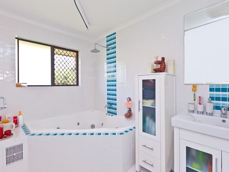 76 Moselle Drive, Thornlands QLD 4164
