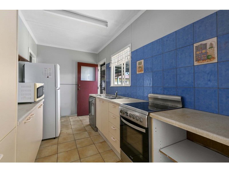 57 Wondall Road, Wynnum West QLD 4178