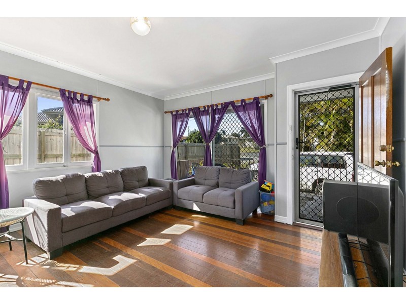 57 Wondall Road, Wynnum West QLD 4178