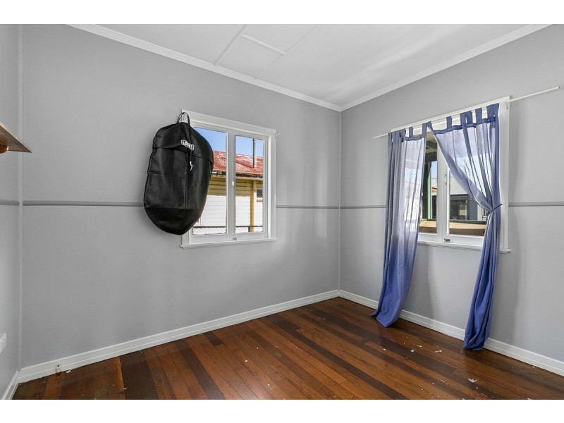 57 Wondall Road, Wynnum West QLD 4178