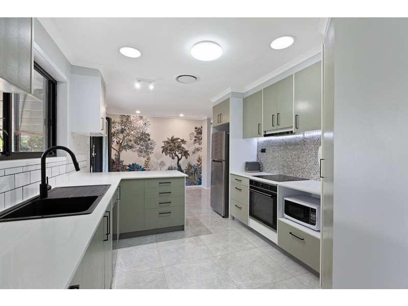 142 Sycamore Parade, Victoria Point QLD 4165