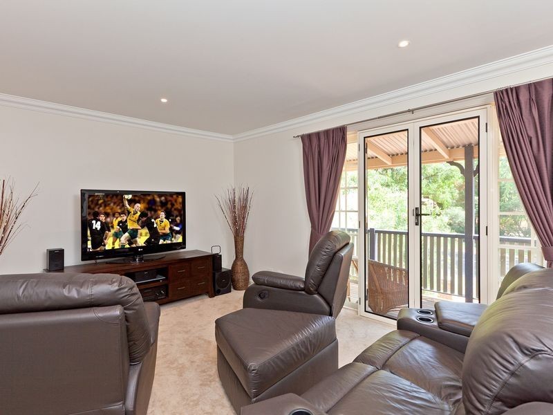 43 Thorne Road, Birkdale QLD 4159