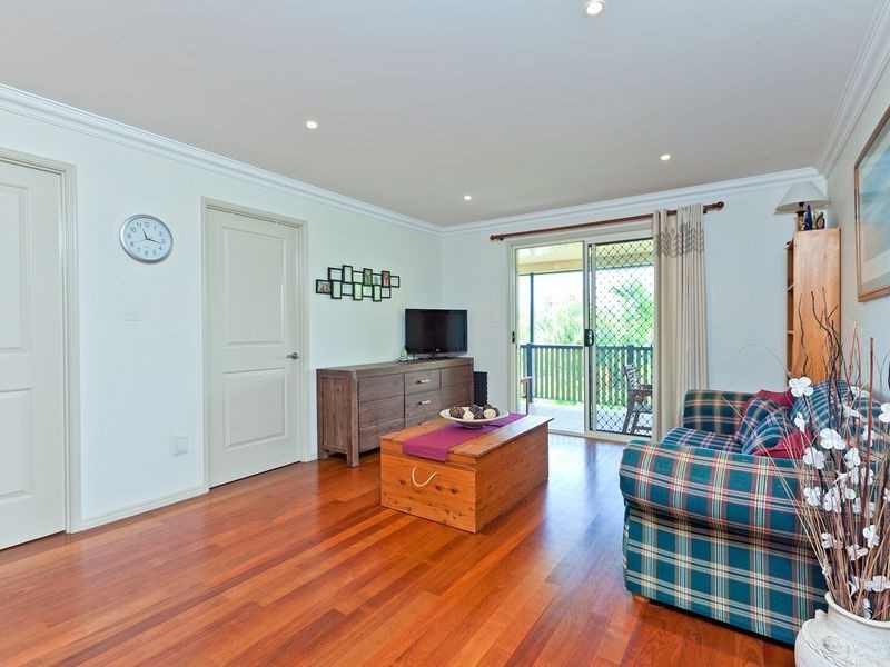 43 Thorne Road, Birkdale QLD 4159