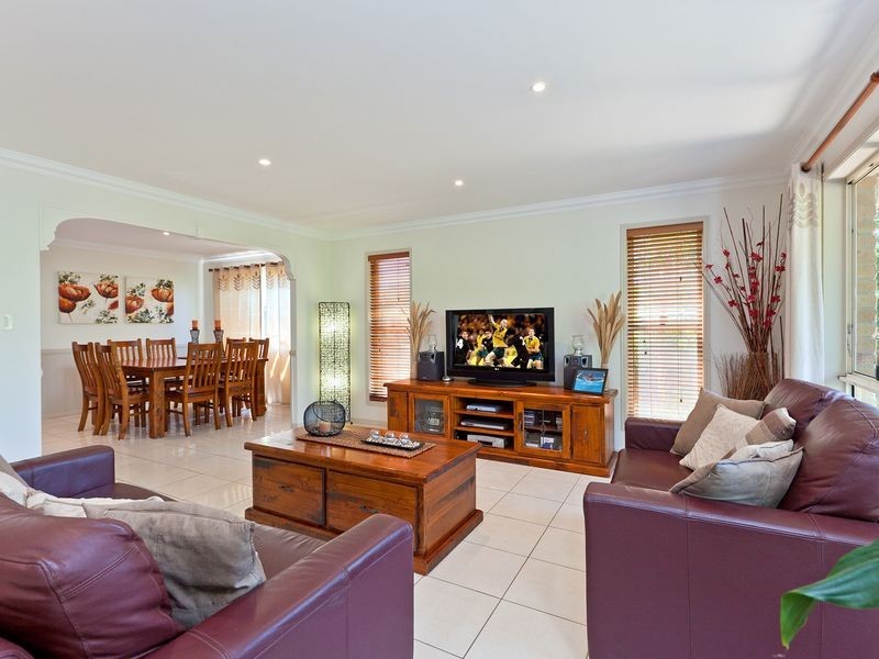 43 Thorne Road, Birkdale QLD 4159