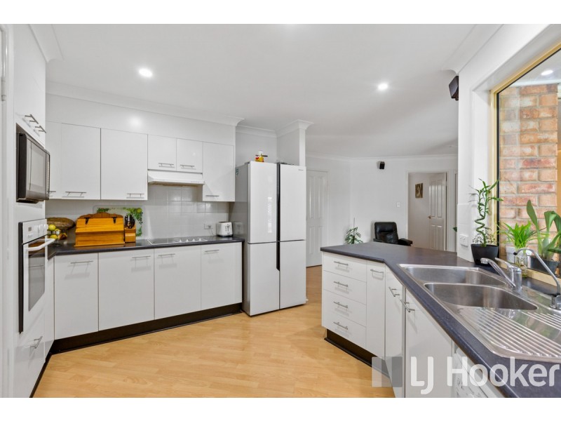 5 Poinciana Avenue, Victoria Point QLD 4165