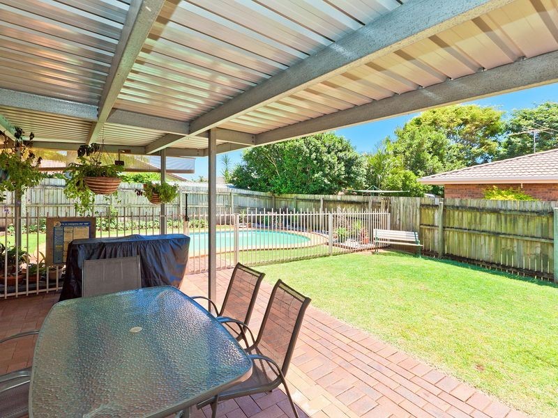 44 Seagull Street, Victoria Point QLD 4165