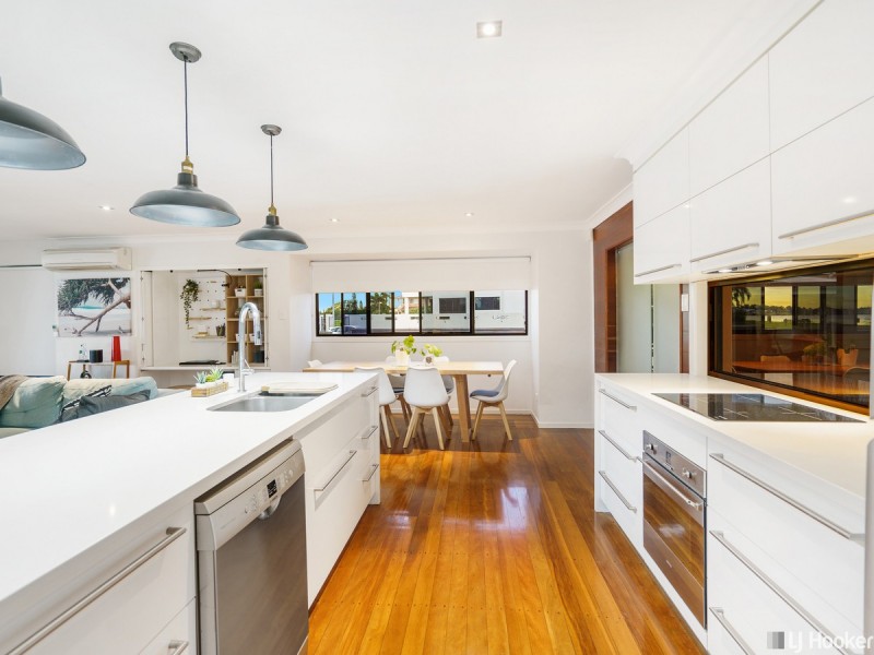 41 Thompson Esplanade, Victoria Point QLD 4165
