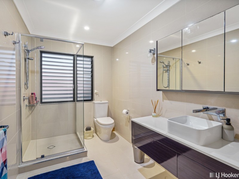 41 Thompson Esplanade, Victoria Point QLD 4165