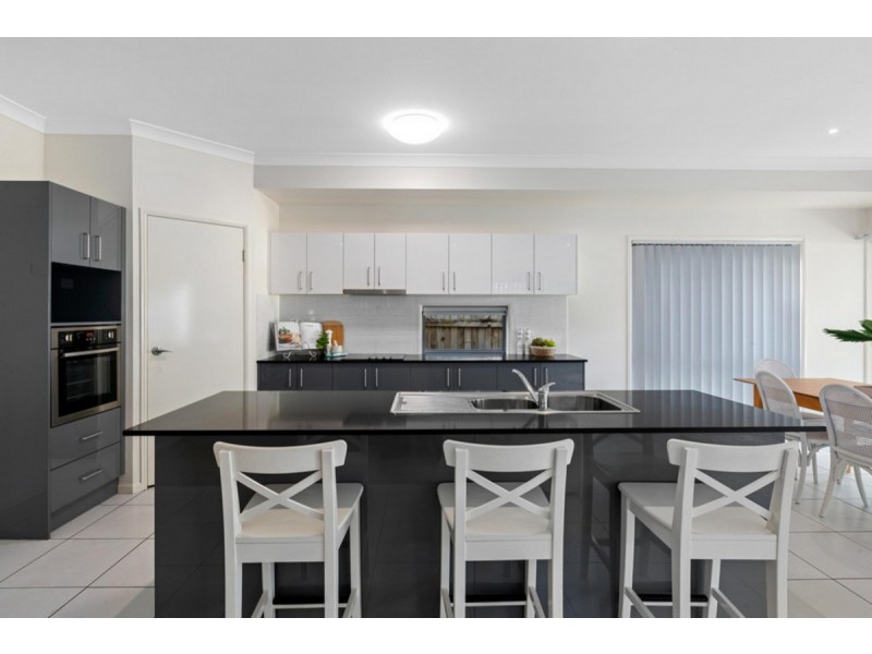 24 Booran Street, Lota QLD 4179