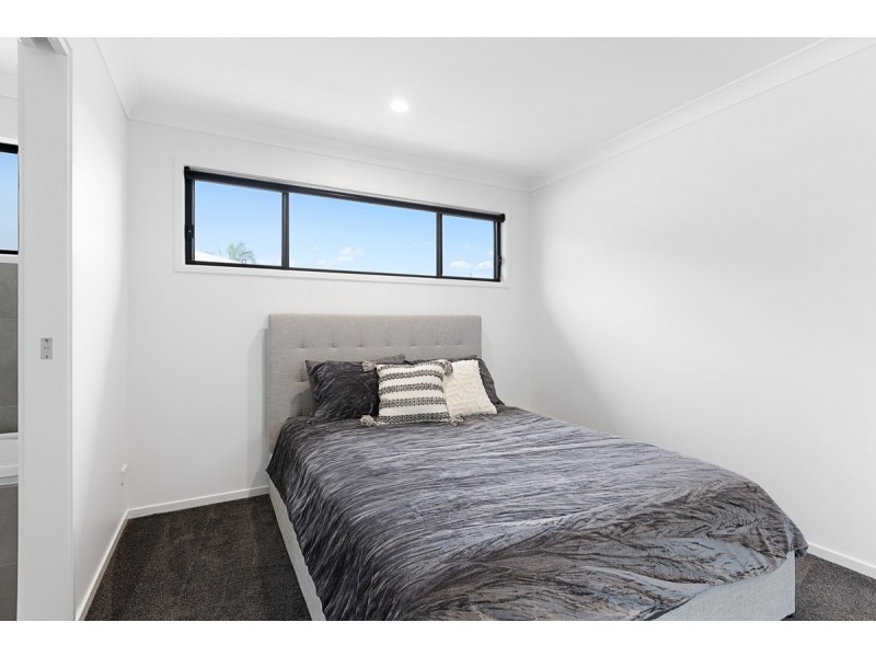 31A Lynch Crescent, Birkdale QLD 4159