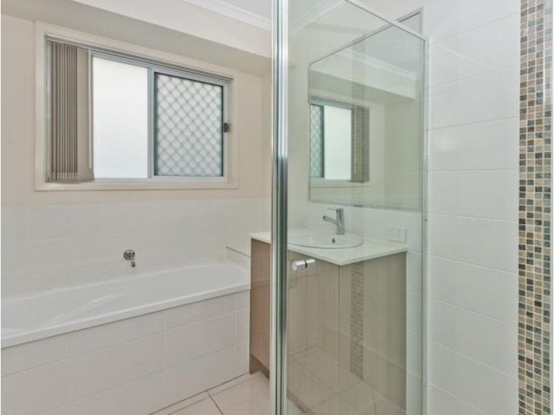 13 Freshwater Street, Thornlands QLD 4164